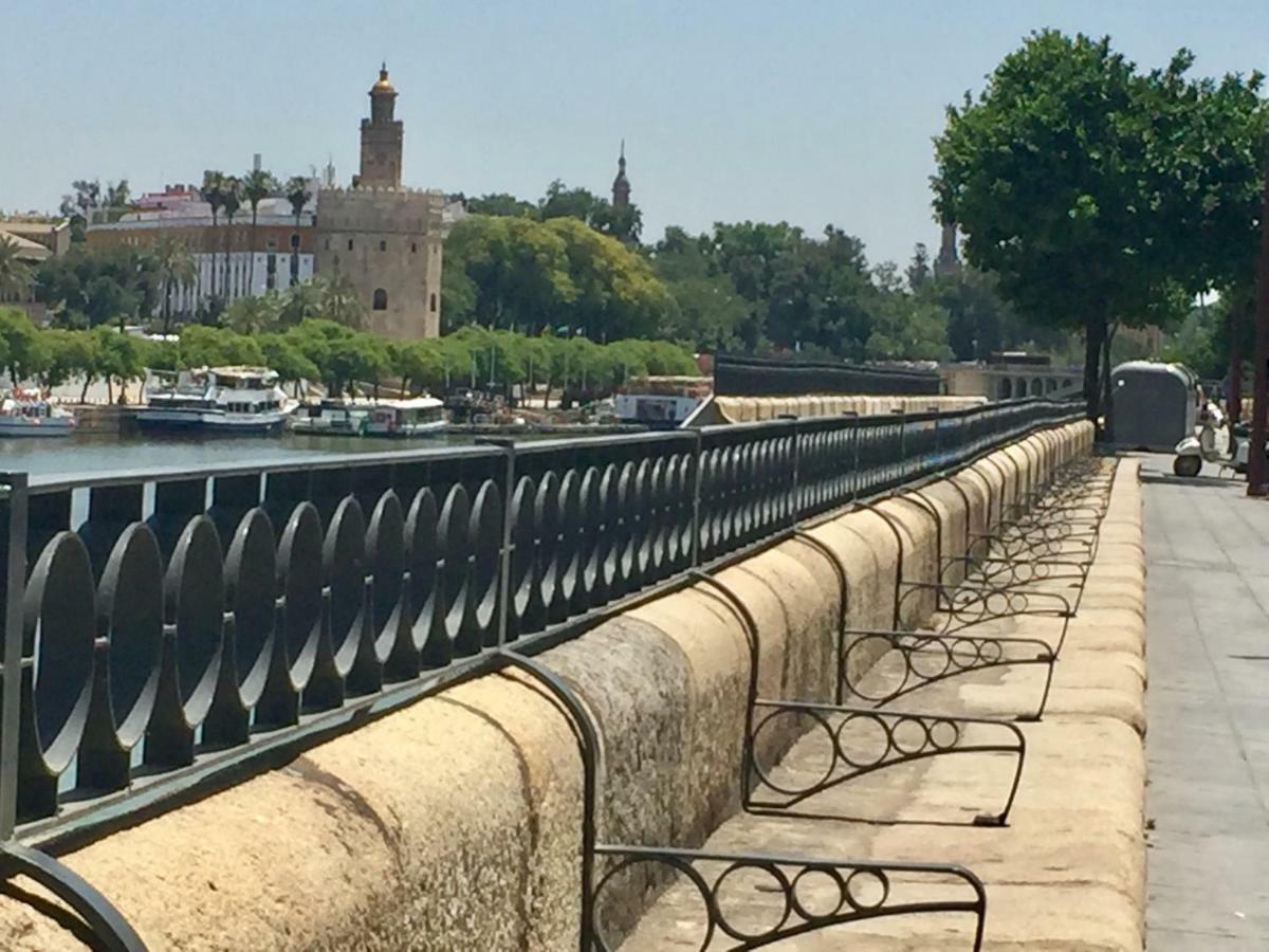 Ferienwohnung Betis A La Orilla Del Guadalquivir & Vistas A La Giralda Sevilla Exterior foto